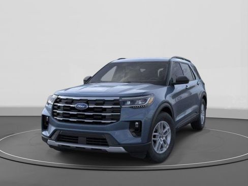 New 2026 Ford Explorer Active w/ Active Comfort Package RWD image 2