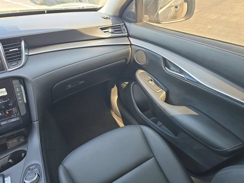 Used 2023 INFINITI QX50 Pure FWD image 12