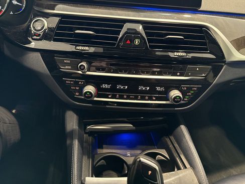 Used 2017 BMW 540i image 25