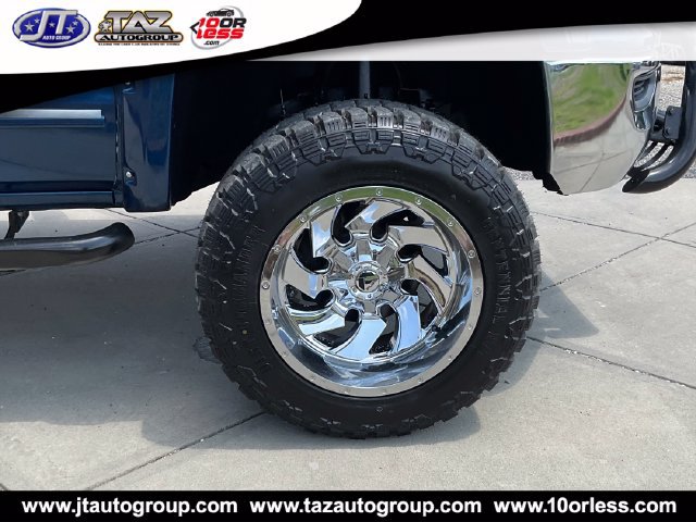 Used 2017 GMC Sierra 1500 SLE w/ Suspension Package, Off-Road AWD/4WD image 9