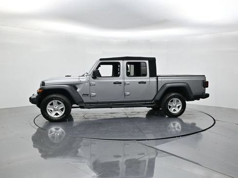Used 2020 Jeep Gladiator Sport w/ Quick Order Package 24S AWD/4WD image 6