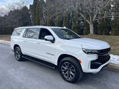 Used 2023 Chevrolet Suburban Z71 w/ Luxury Package image 47