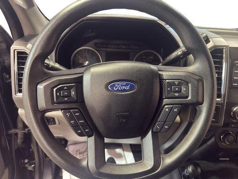 Used 2017 Ford F250 XLT w/ FX4 Off-Road Package image 16