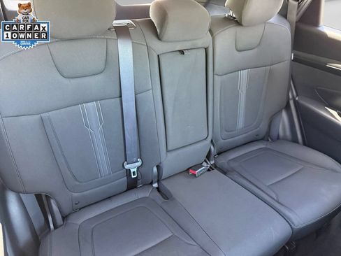 Used 2025 Hyundai Tucson SEL AWD/4WD image 16