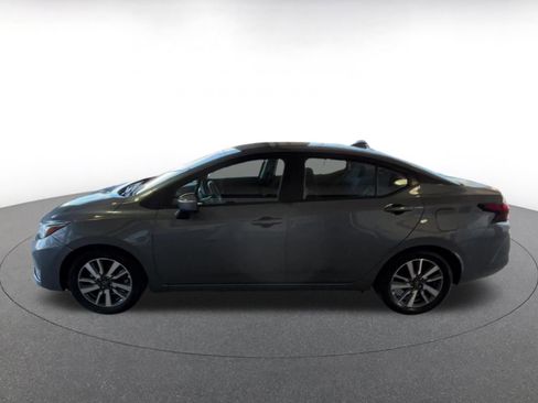 Used 2023 Nissan Versa SV image 8