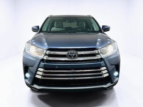 Used 2019 Toyota Highlander Limited Platinum AWD/4WD image 6
