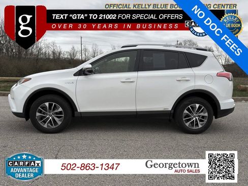 Used 2017 Toyota RAV4 XLE AWD/4WD image 38