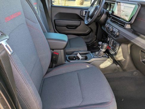 New 2025 Jeep Wrangler Unlimited Rubicon w/ Steel Bumper Group image 21