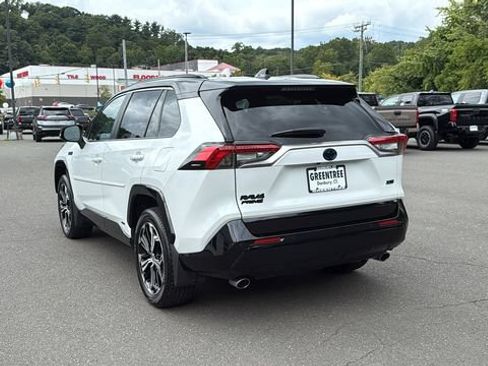 Certified 2024 Toyota RAV4 XSE w/ Premium Package AWD/4WD image 4