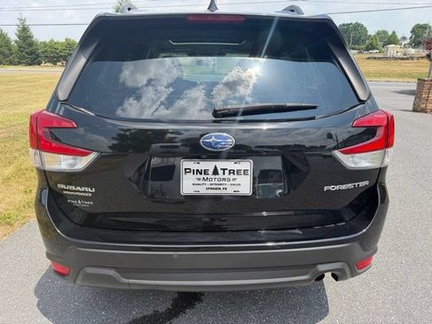 Used 2023 Subaru Forester Premium AWD/4WD image 5