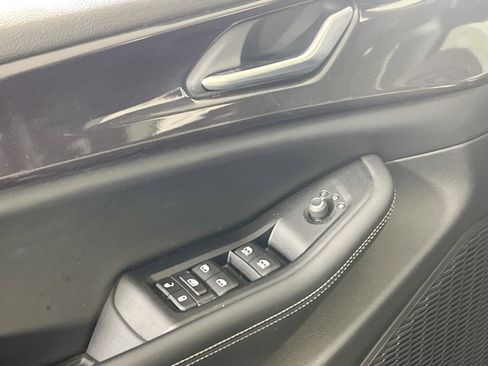 Used 2023 Jeep Grand Cherokee Laredo w/ Luxury Tech Group I image 17