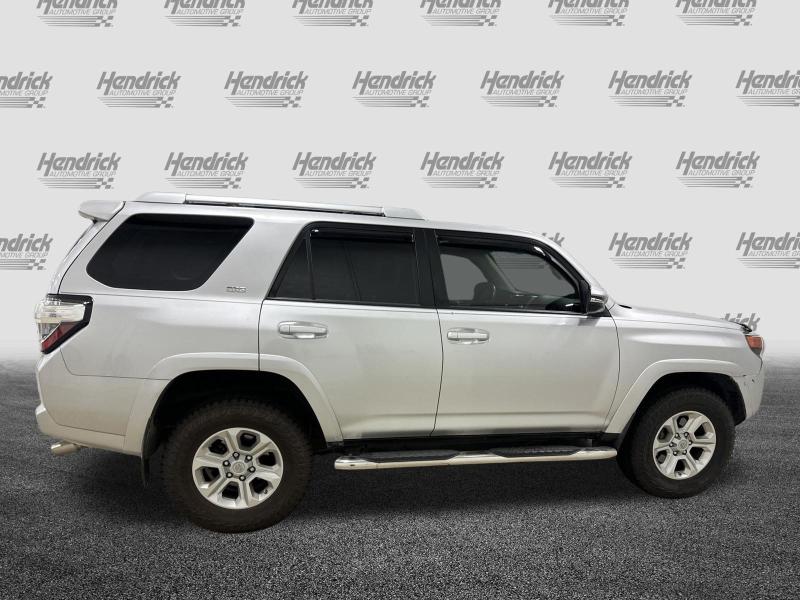 Used 2016 Toyota 4Runner SR5 Premium w/ Convenience Package AWD/4WD image 11