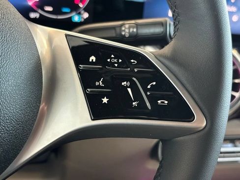 New 2026 Mercedes-Benz GLB 250 4MATIC image 24