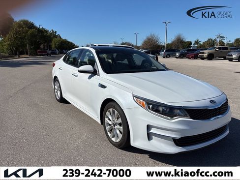Used 2018 Kia Optima EX w/ Premium Package image 8