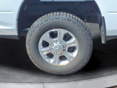 Used 2024 RAM 2500 Big Horn AWD/4WD image 19