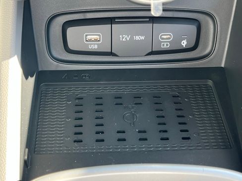 New 2026 Hyundai Venue SEL image 32