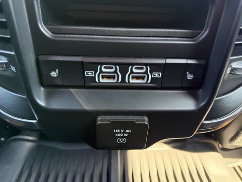 Used 2021 RAM 2500 Laramie AWD/4WD image 35