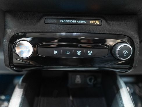 Used 2024 Ford Escape SE w/ PHEV Premium Package FWD image 28