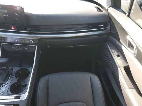 New 2026 Kia Carnival SX w/ SX Dark Edition Package image 16