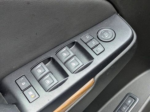 Used 2019 GMC Yukon Denali w/ Denali Ultimate Package image 12