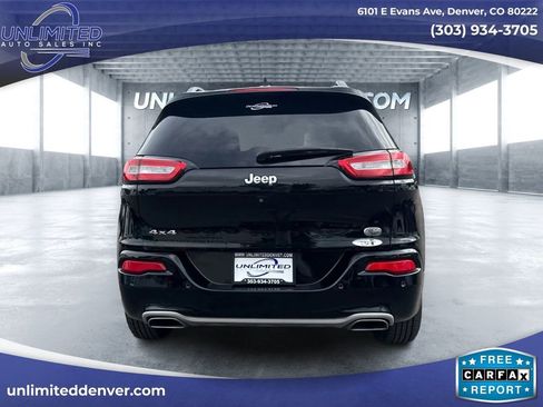 Used 2018 Jeep Cherokee Overland image 4