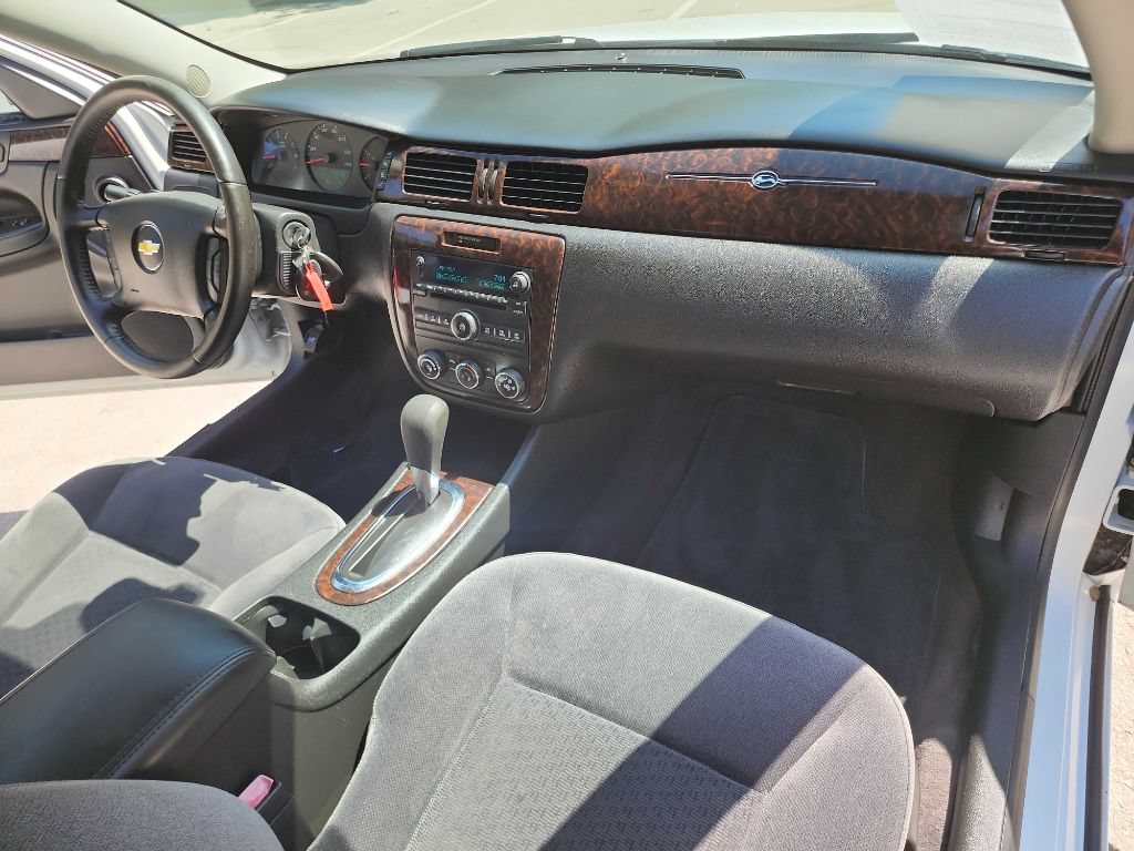 Used 2014 Chevrolet Impala Limited LS FWD image 33