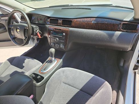 Used 2014 Chevrolet Impala Limited LS FWD image 33