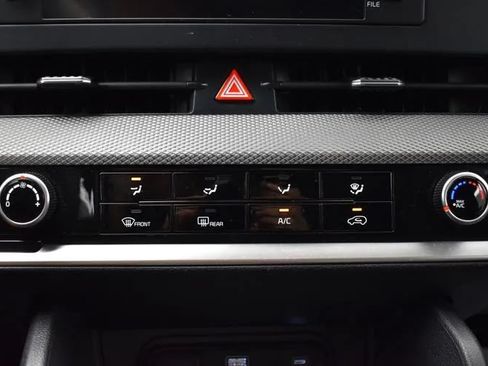 Used 2025 Kia Sportage LX FWD image 32