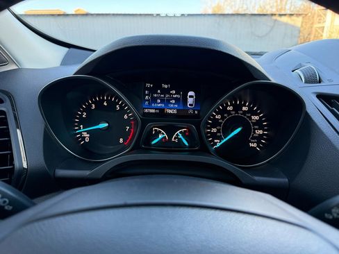 Used 2017 Ford Escape Titanium image 36