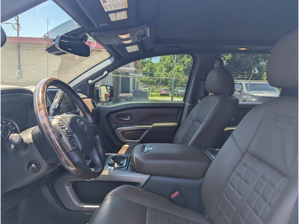 Used 2021 Nissan Titan Platinum Reserve w/ Moonroof Package AWD/4WD image 13
