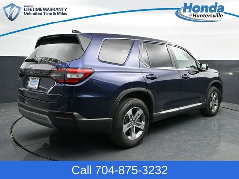 Used 2025 Honda Pilot EX-L image 8