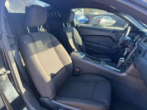Used 2012 Ford Mustang 2dr Coupe V6 image 11