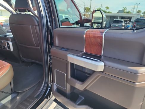 Used 2022 Ford F450 King Ranch w/ King Ranch Ultimate Package image 22