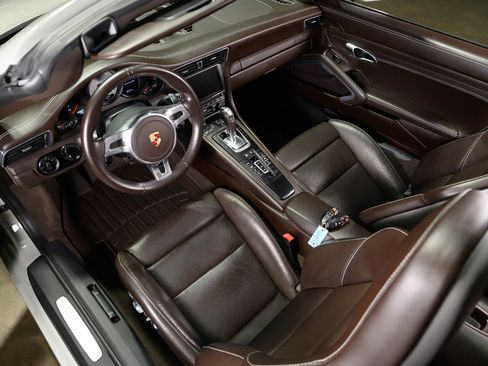 Used 2013 Porsche 911 Carrera S image 27