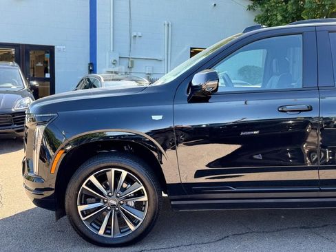 Used 2026 Cadillac Escalade Sport w/ Touring Package AWD/4WD image 10