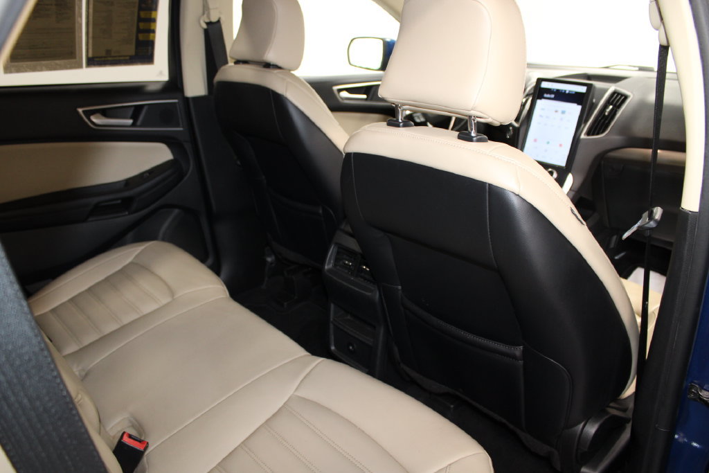 Used 2024 Ford Edge SEL AWD/4WD image 32