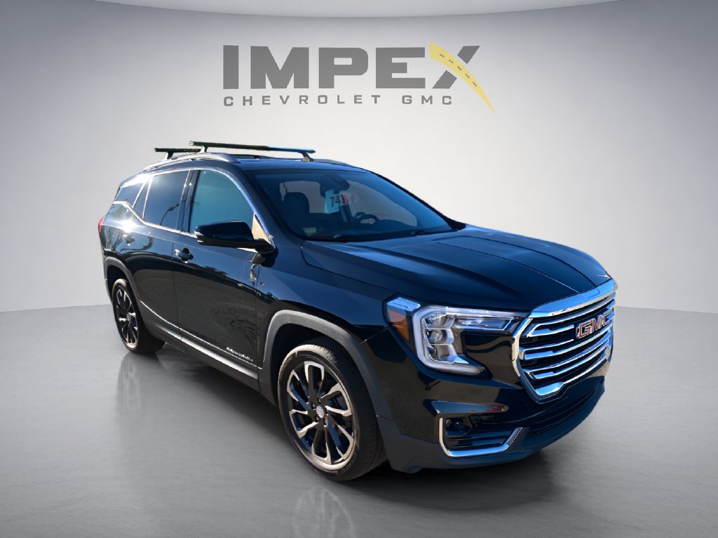 Used 2022 GMC Terrain SLT w/ Infotainment Package II AWD/4WD image 7