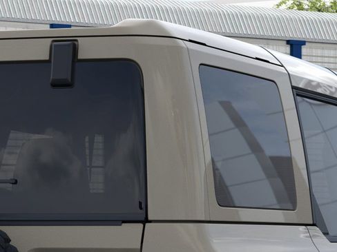 New 2025 Ford Bronco Outer Banks w/ Sasquatch Package image 25