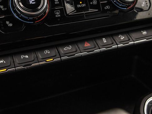 Certified 2022 GMC Sierra 1500 Denali AWD/4WD image 30