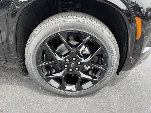 New 2026 Chevrolet Traverse RS w/ LPO, Floor Liner Package FWD image 12