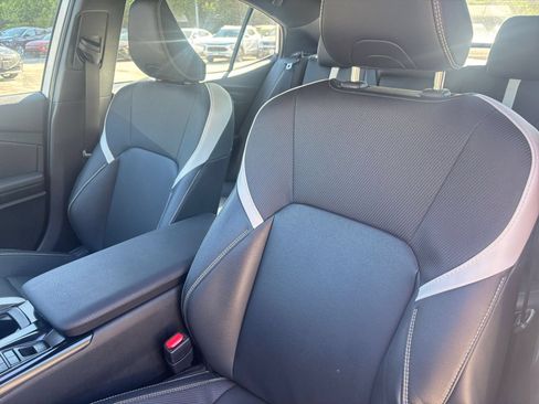 Used 2025 Toyota Camry SE FWD image 35