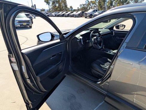 Certified 2025 MAZDA CX-50 AWD 2.5 S w/ Premium Package image 38