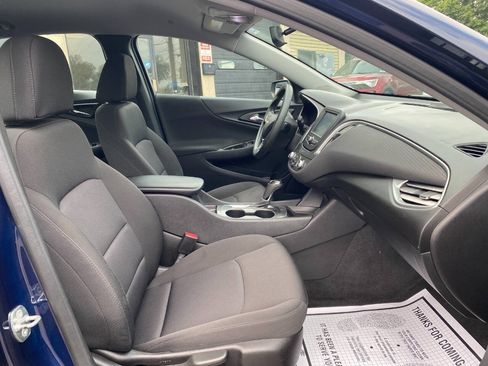 Used 2018 Chevrolet Malibu LS FWD image 28