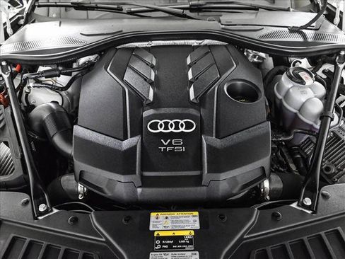 Used 2022 Audi A8 L 3.0T image 24