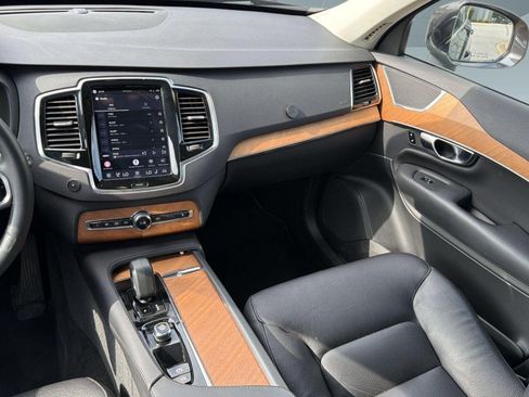 Certified 2023 Volvo XC90 B6 Plus AWD/4WD image 28