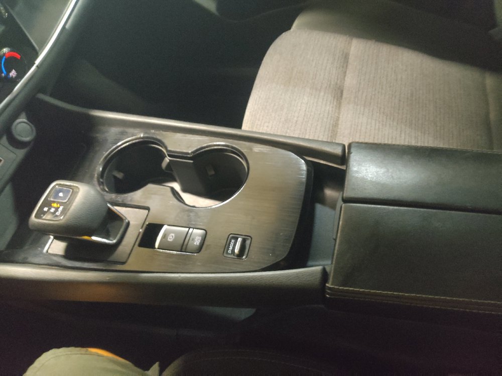 Used 2021 Nissan Rogue S FWD image 26