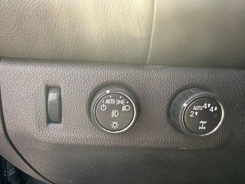 Used 2017 Chevrolet Colorado LT w/ LT Convenience Package image 23