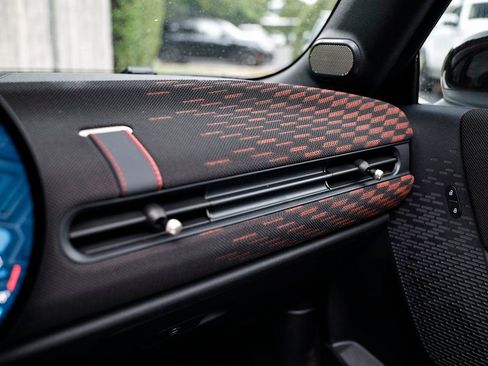 New 2026 MINI Cooper S image 38