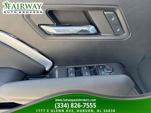 Used 2023 Chevrolet Colorado Z71 AWD/4WD image 14