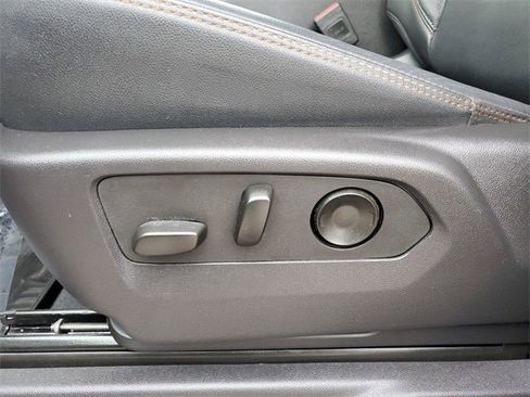 Used 2025 GMC Sierra 2500 AT4 w/ AT4 Premium Plus Package image 73